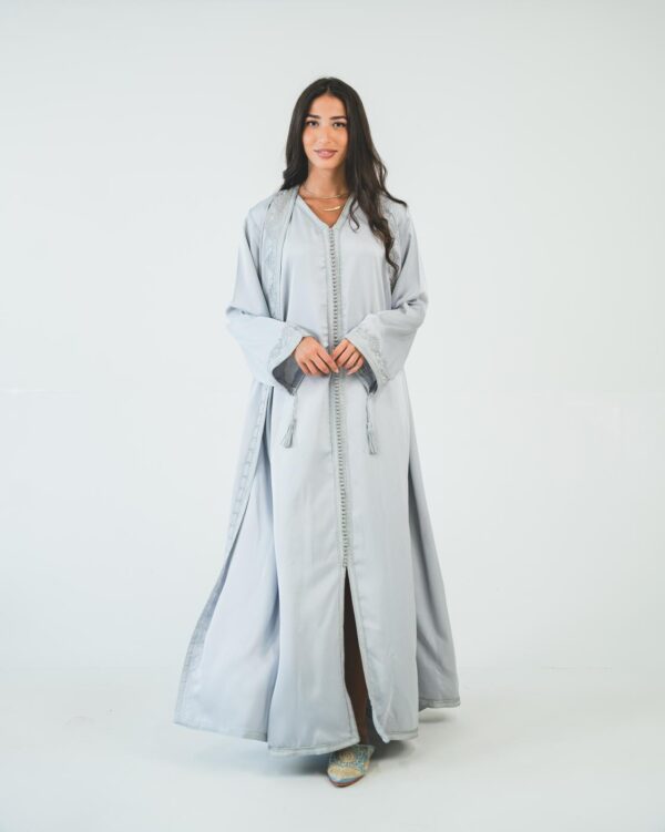 Two-piece silver silk caftan - Image 3