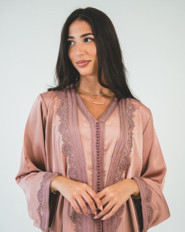 Rose gold silk two-piece caftan - Image 3