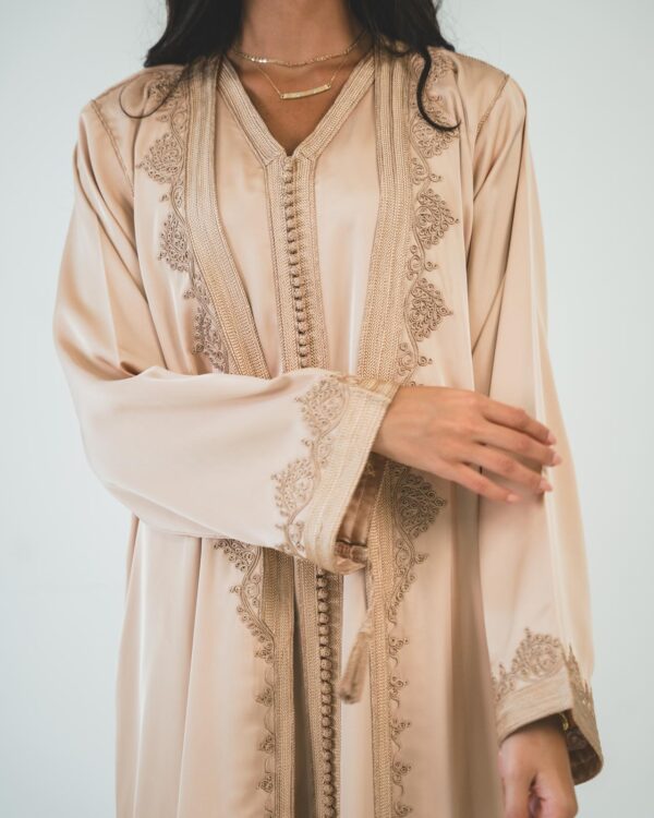 Two-piece gold silk caftan - Image 3