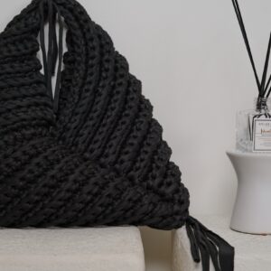 Triangle Crochet Bag – Black