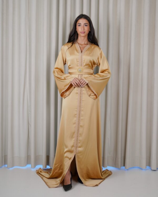 ⁦Golden satin caftan⁩ - الصورة ⁦7⁩